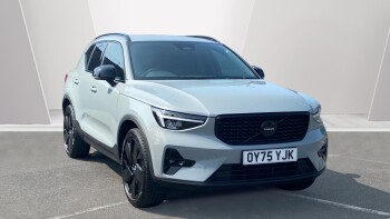 Volvo XC40 2.0 B4P Plus Black Edition 5dr Auto Petrol Estate